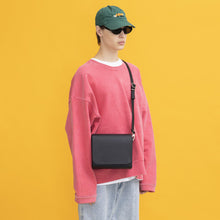 將圖片載入圖庫檢視器 UNDERCROSS Sagag 方形斜背包 (4色)