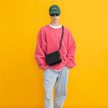 將圖片載入圖庫檢視器 UNDERCROSS Sagag 方形迷你斜背包 (3色)