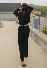 將圖片載入圖庫檢視器 CONCHWEAR 甜美短版鈕扣罩衫寬褲套裝 2色