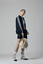 將圖片載入圖庫檢視器 MARHEN.J Scarlet 米白色尼龍束繩背包