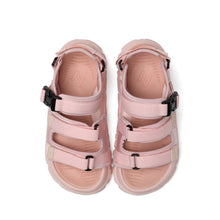 將圖片載入圖庫檢視器 AKIII CLASSIC Granada 雙魔鬼氈粉紅涼鞋
