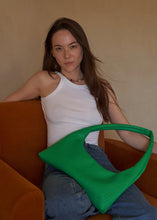 將圖片載入圖庫檢視器 KWANI 編織壓紋Hobo (4色)