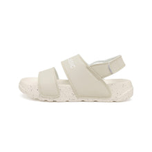 將圖片載入圖庫檢視器 AKIII CLASSIC Quick Slide VER.2 奶油餅乾色魔術貼拖鞋