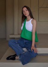 將圖片載入圖庫檢視器 KWANI 編織壓紋Hobo (4色)