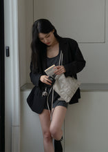 將圖片載入圖庫檢視器 KWANI Mini Chelsea 迷你鉚釘束繩背囊 (2色)