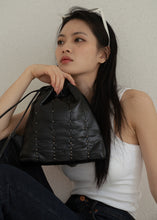 將圖片載入圖庫檢視器 KWANI Mini Chelsea 迷你鉚釘束繩背囊 (2色)