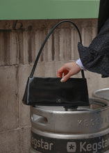 將圖片載入圖庫檢視器 KWANI Sleek Diane 簡約肩背包 (3色)