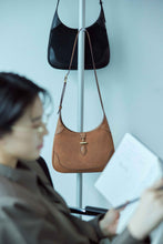 將圖片載入圖庫檢視器 LOEKA Diane 棕色兩用拼接 Hobo Bag