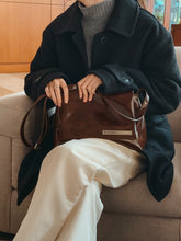 將圖片載入圖庫檢視器 MARHEN.J Elly 棕色純素皮革肩背包