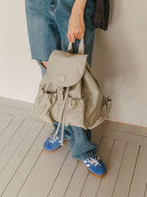 將圖片載入圖庫檢視器 MARHEN.J Scarlet 米白色尼龍束繩背包