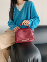 將圖片載入圖庫檢視器 MARHEN.J Betty 復古風環保皮革保齡球袋 (3色)