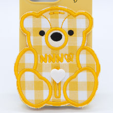 將圖片載入圖庫檢視器 SECOND UNIQUE NAME 黃色格紋小熊手機殼