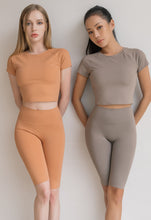 將圖片載入圖庫檢視器 CONCHWEAR 零束縛5.5分緊身運動褲 5色