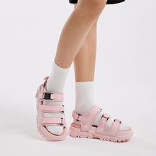將圖片載入圖庫檢視器 AKIII CLASSIC Granada 雙魔鬼氈粉紅涼鞋