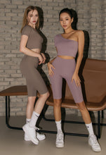 將圖片載入圖庫檢視器 CONCHWEAR 零束縛5.5分緊身運動褲 5色