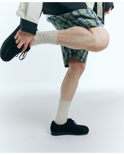 將圖片載入圖庫檢視器 23.65 NUTTY 黑色麂皮休閒樂福鞋