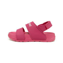 將圖片載入圖庫檢視器 AKIII CLASSIC Quick Slide VER.2 桃紅色魔術貼拖鞋