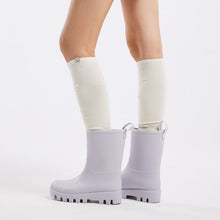 將圖片載入圖庫檢視器 AKIII CLASSIC Glasgow 中筒淺灰色雨鞋