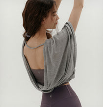 將圖片載入圖庫檢視器 CONCHWEAR 優雅寬袖開背罩衫 3色