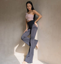 將圖片載入圖庫檢視器 CONCHWEAR 蜜桃臀緊身運動喇叭褲 7色