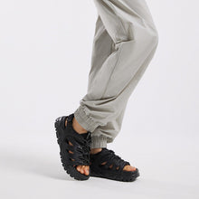 將圖片載入圖庫檢視器 AKIII CLASSIC Yosemite Tracker V2 黑色抽繩厚底涼鞋