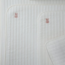 將圖片載入圖庫檢視器 CHEZ-BEBE 可愛動物涼感保潔墊 2款