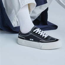 將圖片載入圖庫檢視器 ELLDU Underlay 黑色厚底帆布鞋