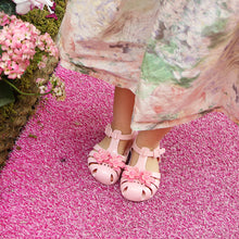 將圖片載入圖庫檢視器 THANK YOU SHOES MUCH Cancan 羅馬編織小花果凍涼鞋 2色
