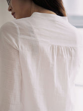 將圖片載入圖庫檢視器 DOLSILNAI 唐衣設計七分袖上衣 (2色)