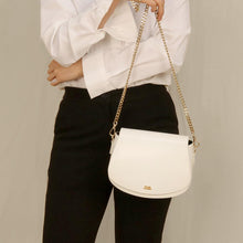 將圖片載入圖庫檢視器 D.LAB Momo 白色側背包(雙背帶)