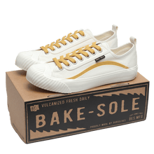 將圖片載入圖庫檢視器 BAKE-SOLE Omelet 線條白底黃色帆布鞋