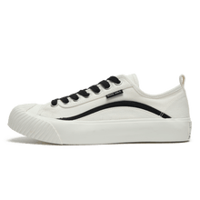將圖片載入圖庫檢視器 BAKE-SOLE Omelet 線條白底黑色帆布鞋