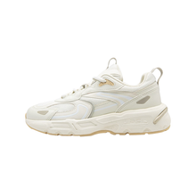 將圖片載入圖庫檢視器 AKIII CLASSIC Titan 奶油色厚底運動鞋
