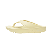 將圖片載入圖庫檢視器 AKIII CLASSIC Cloud Recovery Flipflop V2 奶油色夾腳拖鞋