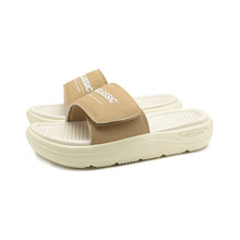 將圖片載入圖庫檢視器 AKIII CLASSIC Dual Cushioning Slide 三重軟墊焦糖色拖鞋