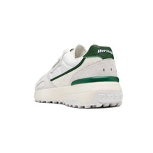 將圖片載入圖庫檢視器 AKIII CLASSIC Heritage 灰綠撞色復古絨布慢跑鞋