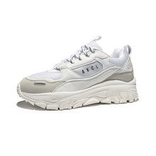 將圖片載入圖庫檢視器 AKIII CLASSIC Urban Tracker 白褐色經典復刻中性老爹鞋 (BTOB 李旼赫同款)