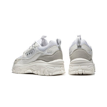 將圖片載入圖庫檢視器 AKIII CLASSIC Urban Tracker 白褐色經典復刻中性老爹鞋 (BTOB 李旼赫同款)