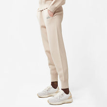 將圖片載入圖庫檢視器 AKIII CLASSIC Heritage 奶茶灰撞色復古絨布慢跑鞋