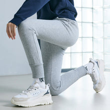 將圖片載入圖庫檢視器 AKIII CLASSIC Urban Tracker 白灰撞色經典復刻中性老爹鞋 (柳善皓同款)