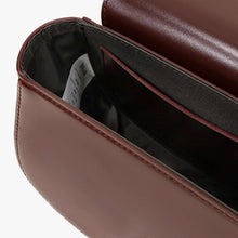 將圖片載入圖庫檢視器 D.LAB Momo 酒紅色側背包(雙背帶)
