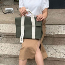 將圖片載入圖庫檢視器 MARHEN.J Roy Mini 墨綠色帆布包