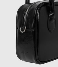 將圖片載入圖庫檢視器 NIEEH 黑色環保皮革迷你方形包(BLACKPINK JENNIE同款)