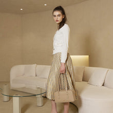 將圖片載入圖庫檢視器 LOEKA Cube 米啡色兩用長方形肩背包