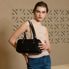 將圖片載入圖庫檢視器 LOEKA Cube 黑色兩用長方形肩背包