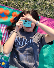 將圖片載入圖庫檢視器 FALLETT Deux Nero 黑貓深灰色短袖上衣(STAYC秀珉同款)