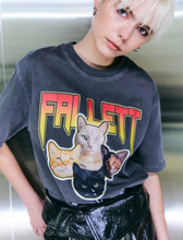 將圖片載入圖庫檢視器 FALLETT Nero Band 四隻貓貓深灰色短袖上衣((G)I-DLE田小娟、韓韶禧同款)