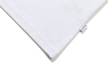 將圖片載入圖庫檢視器 TARGETTO Heart Logo Spray 噴漆愛心白色T恤