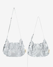 將圖片載入圖庫檢視器 MARHEN.J Popcorn Swing 個性街頭爆米花銀色側背包 (薛仁雅同款)