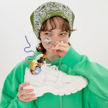 將圖片載入圖庫檢視器 23.65 V2 三重白色老爹鞋 (Jessi同款)